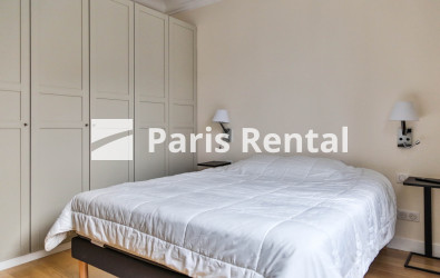 Master bedroom - 
    8th district
  Champs-Elysées, Paris 75008
