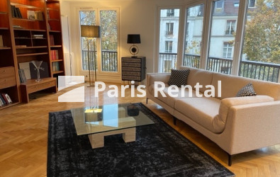 Living room - 
    7th district
  Bac - St Germain, Paris 75007
