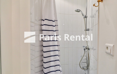 Bathroom (shower only) - 
    15th district
  Grenelle, Paris 75015

