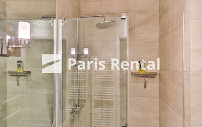 Bathroom (shower only) - 
    8th district
  Madeleine, Paris 75008
