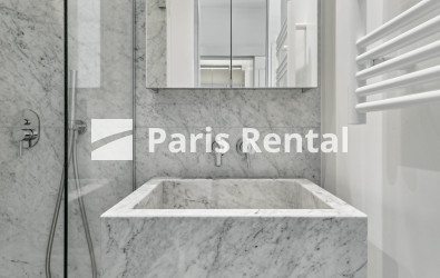 Shower-room 1 - 
    Neuilly sur Seine
  Neuilly-sur-Seine, Neuilly sur Seine 92200
