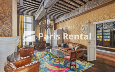 Living room suite - 
    4th district
  Le Marais, Paris 75004
