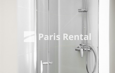 Shower-room 1 - 
    16th district
  Etoile, Paris 75016
