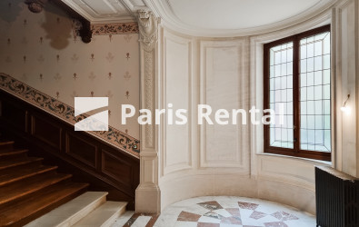 Stairs - 
    16th district
  Etoile, Paris 75016
