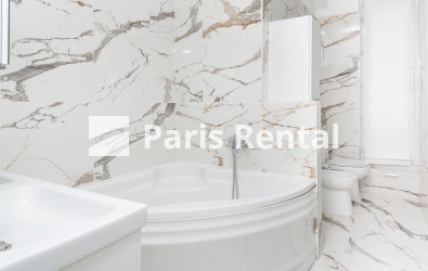 Bathroom 2 - 
    16th district
  Etoile, Paris 75016
