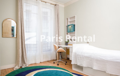Bedroom 2 - 
    15th district
  Breteuil / Suffren, Paris 75015
