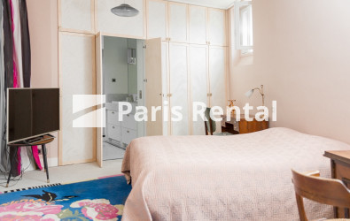 Bedroom 1 - 
    15th district
  Breteuil / Suffren, Paris 75015
