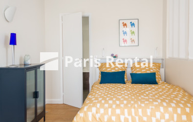 Bedroom - 
    17th district
  Porte Maillot, Paris 75017
