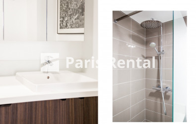 Bathroom (shower only) - 
    15th district
  Breteuil / Suffren, Paris 75015
