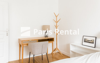 Bedroom - 
    16th district
  Trocadéro, Paris 75016
