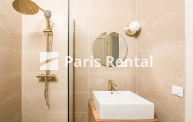 Shower-room 1 - 
    6th district
  Odéon, Paris 75006
