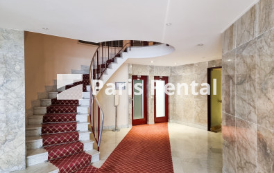 Entrance hall - 
    16th district
  Passy - La Muette, Paris 75016
