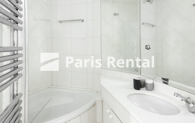 Bathroom - 
    8th district
  Champs-Elysées, Paris 75008
