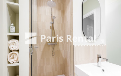 Shower-room 2 - 
    16th district
  Passy - La Muette, Paris 75016
