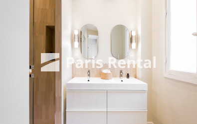 Shower-room 1 - 
    16th district
  Passy - La Muette, Paris 75016
