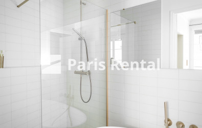 Bathroom - 
    1st district
  Palais Royal, Paris 75001
