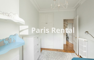 Bedroom 2 - 
    16th district
  Bois de Boulogne, Paris 75016
