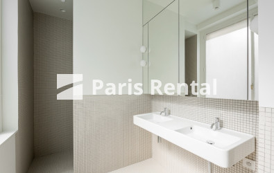 Shower-room 1 - 
    16th district
  Passy - La Muette, Paris 75016
