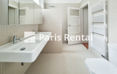 Shower-room 2 - 
    16th district
  Passy - La Muette, Paris 75016
