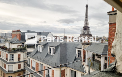 View - 
    7th district
  Tour Eiffel, Paris 75007
