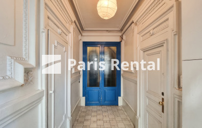 Entrance hall - 
    4th district
  Le Marais, Paris 75004
