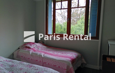  - 
    SURESNES
  SURESNES 92150
