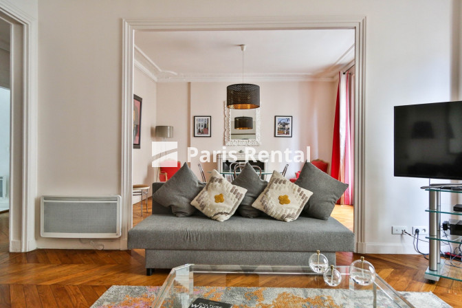 Living room - dining room - 
    17th district
  Plaine-Monceau, Paris 75017
