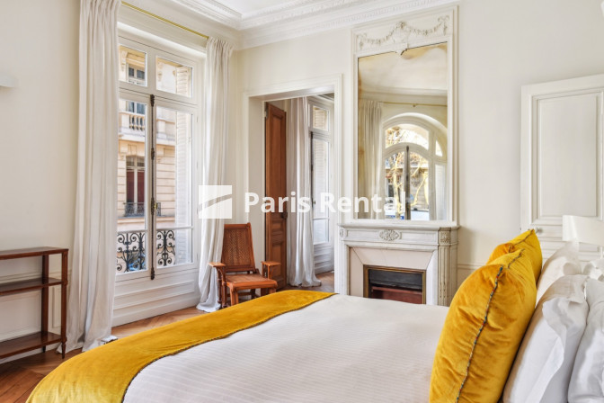 Bedroom 3 - 
    7th district
  St.Germain des Prés, Paris 75007
