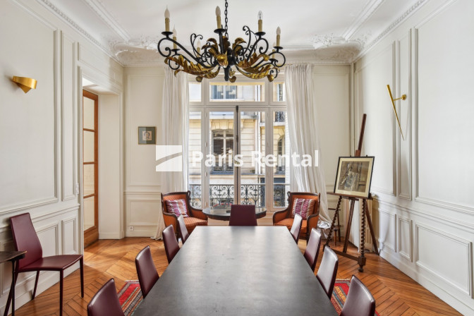 Living room - dining room - 
    7th district
  St.Germain des Prés, Paris 75007
