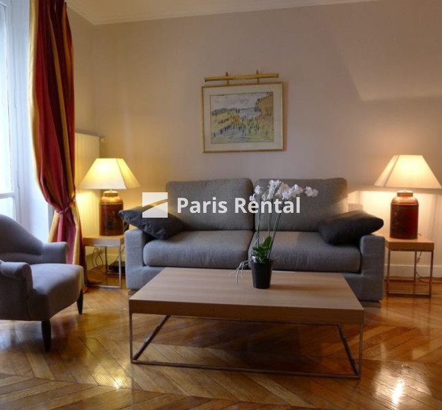 Living room - 
    8th district
  Paris 75008
