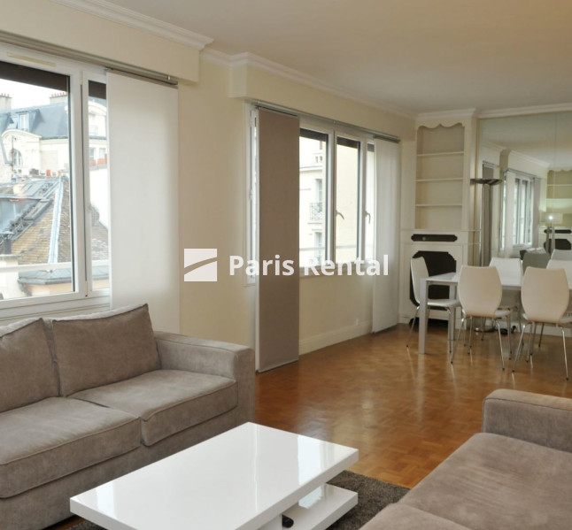 Living room - dining room - 
    7th district
  Tour Eiffel / Ecole Militaire, Paris 75007
