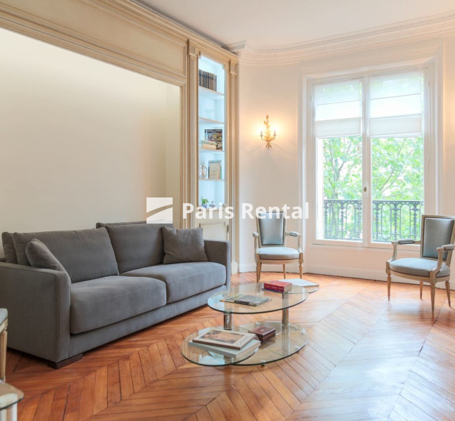 Living room - dining room - 
    17th district
  Péreire, Paris 75017
