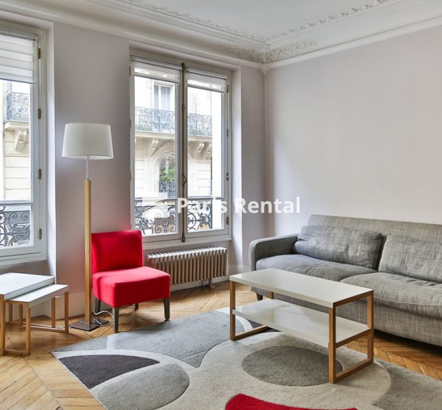 Living room - dining room - 
    6th district
  St.Germain des Prés, Paris 75006
