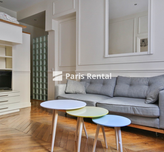 Living room - Bed - 
    8th district
  Paris 75008
