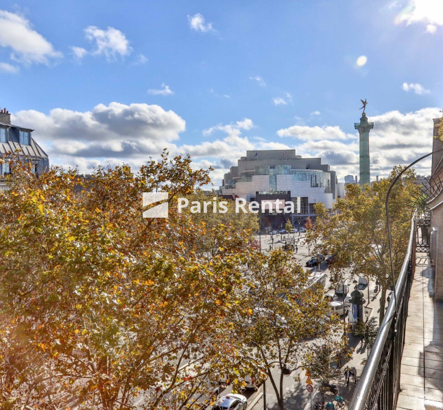 Balcony - 
    4th district
  Bastille, Paris 75004
