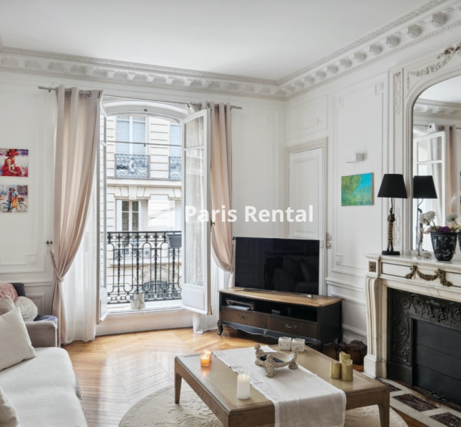 Living room - 
    17th district
  Etoile, Paris 75017
