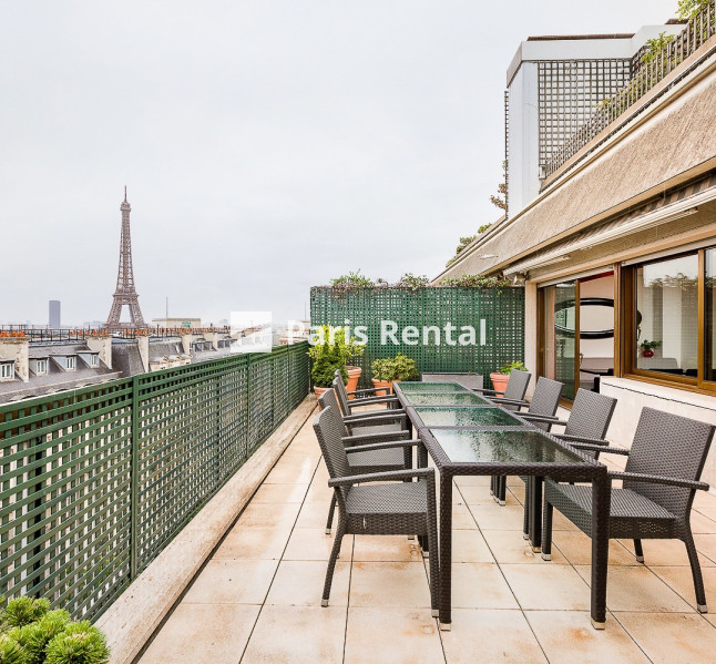 Terrace - 
    16th district
  Trocadéro, Paris 75016
