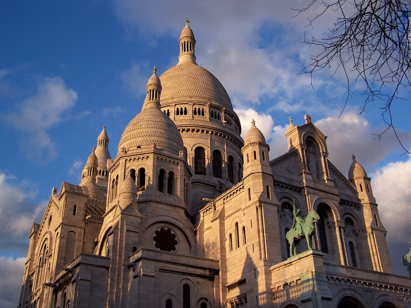 rental apartment paris 18th