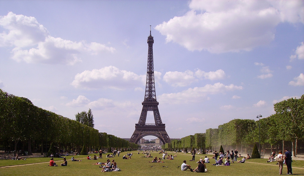 rental apartment paris 7th