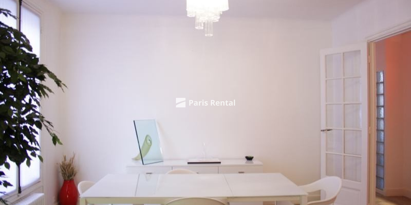 Dining room - 
    6th district
  Paris 75006
