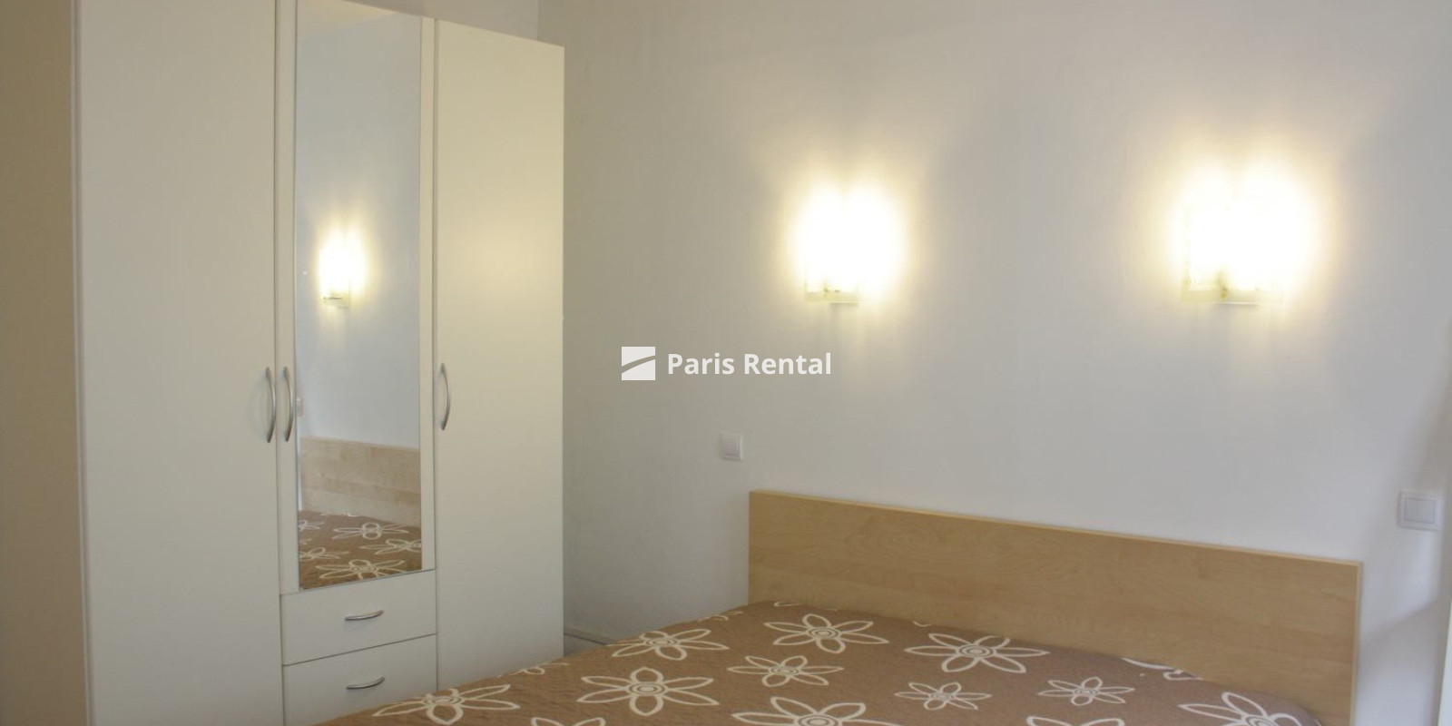 Bedroom - 
    14th district
  Paris 75014
