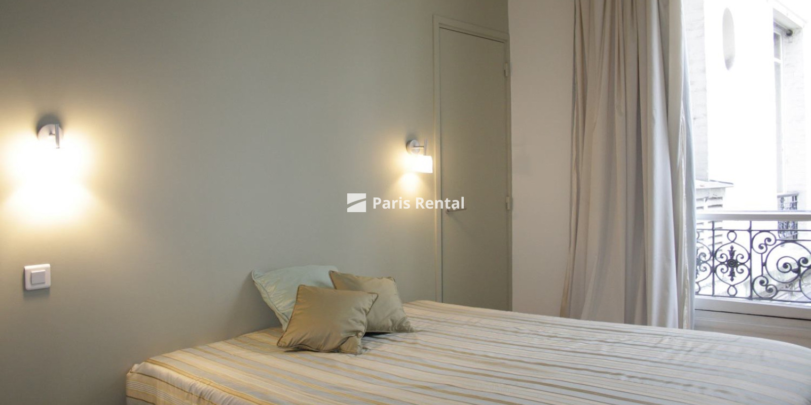 Bedroom 1 - 
    8th district
  Champs-Elysées / Etoile / Victor Hugo, Paris 75008
