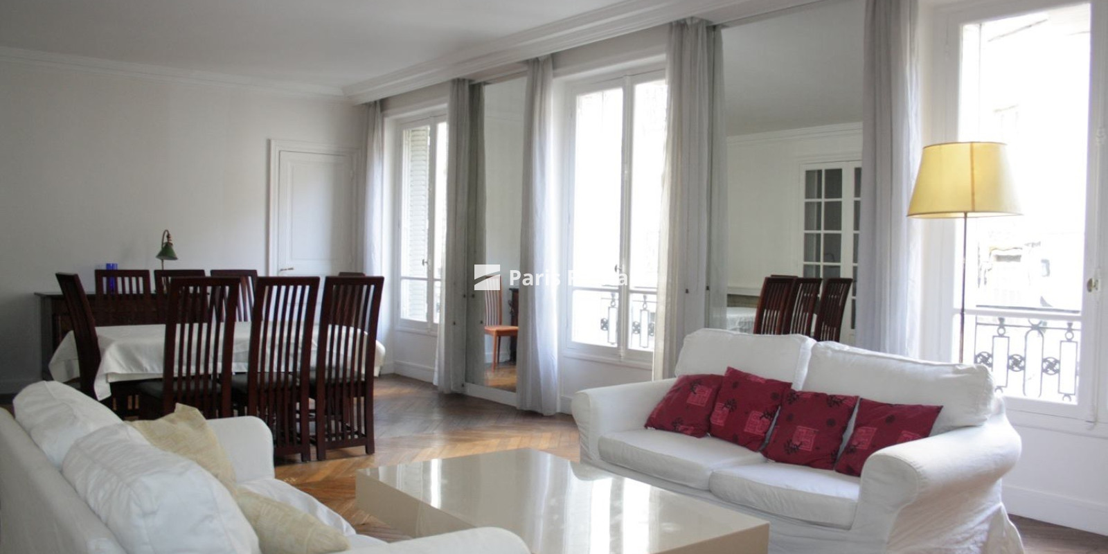 Living room - dining room - 
    16th district
  Paris 75116
