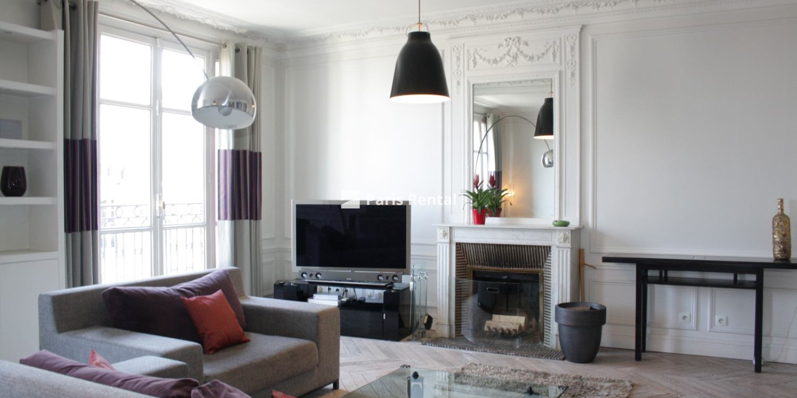 Living room - dining room - 
    16th district
  Trocadéro / Passy, Paris 75016
