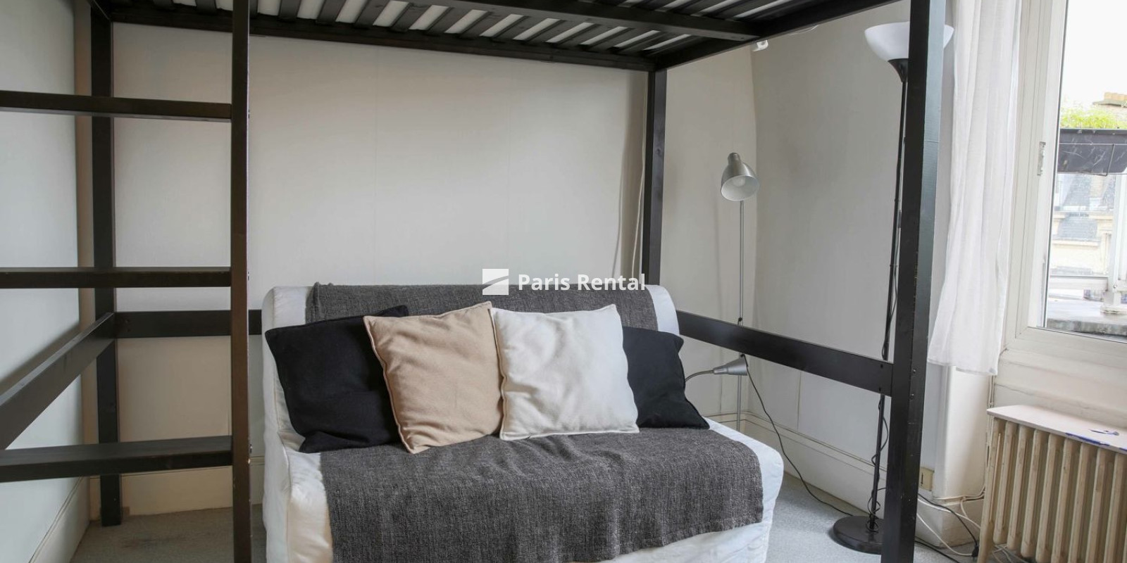 Main room - 
    15th district
  Paris 75015
