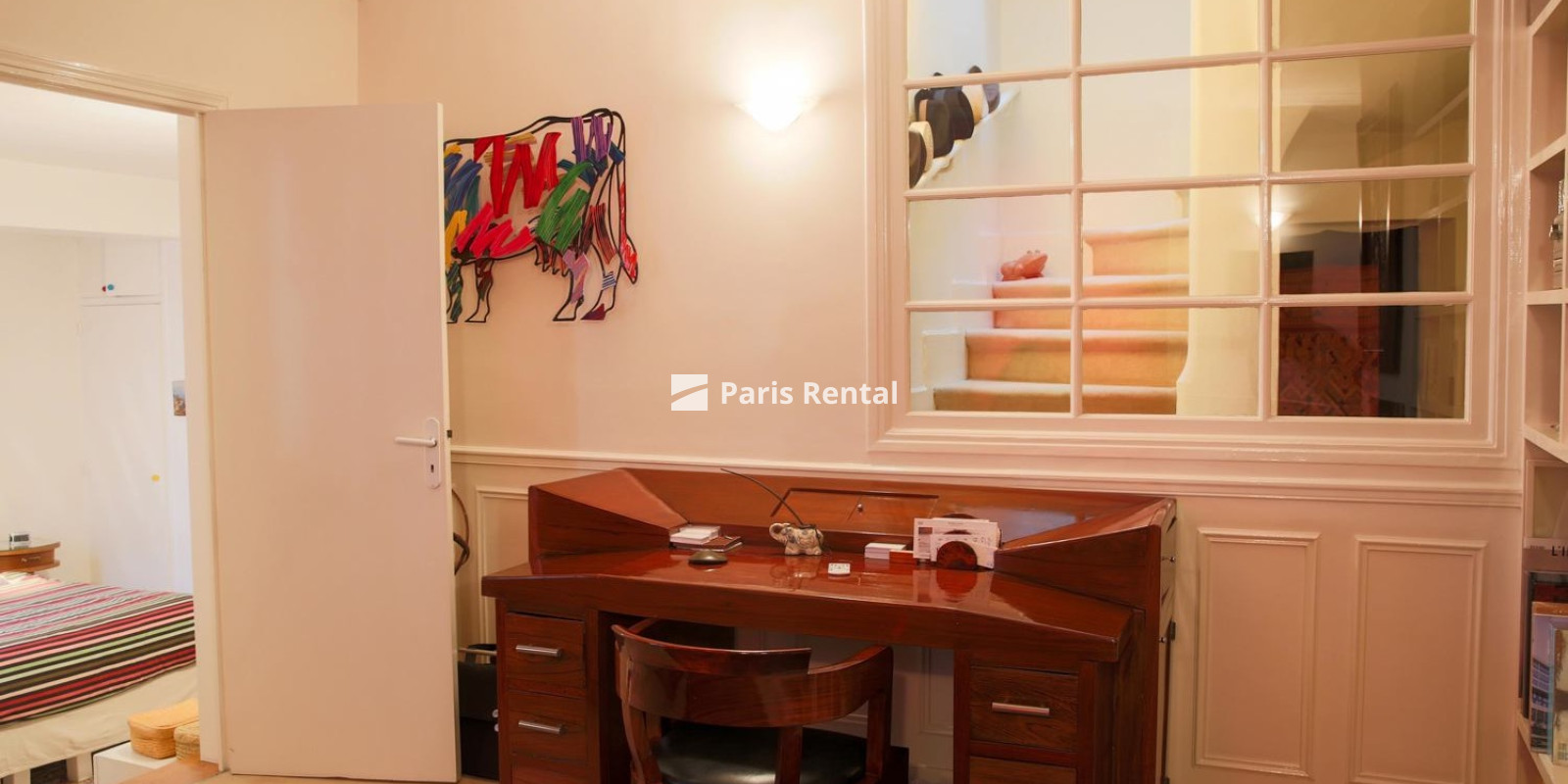 Office - 
    7th district
  Paris 75007
