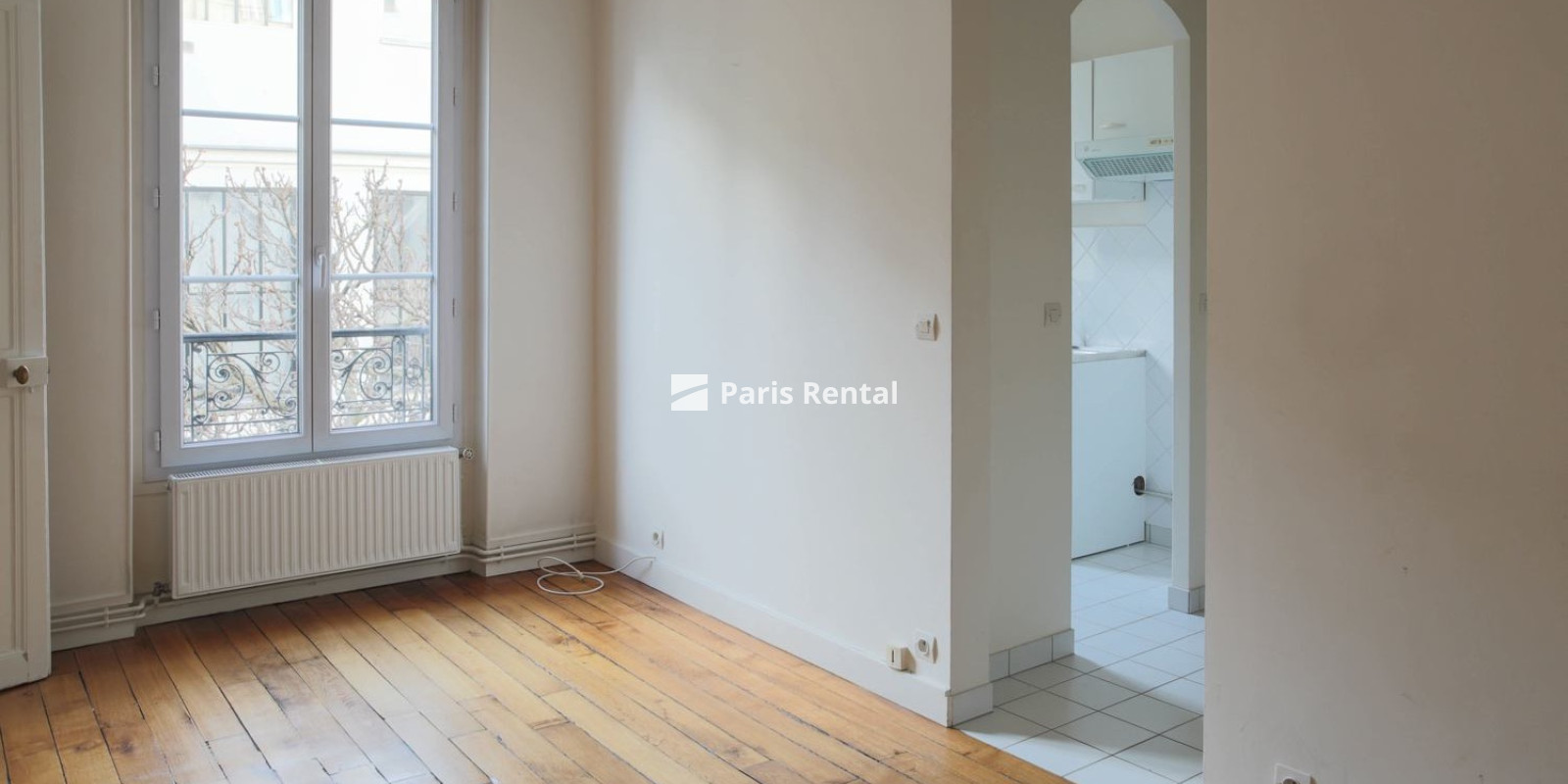 Living room - 
    14th district
  Paris 75014
