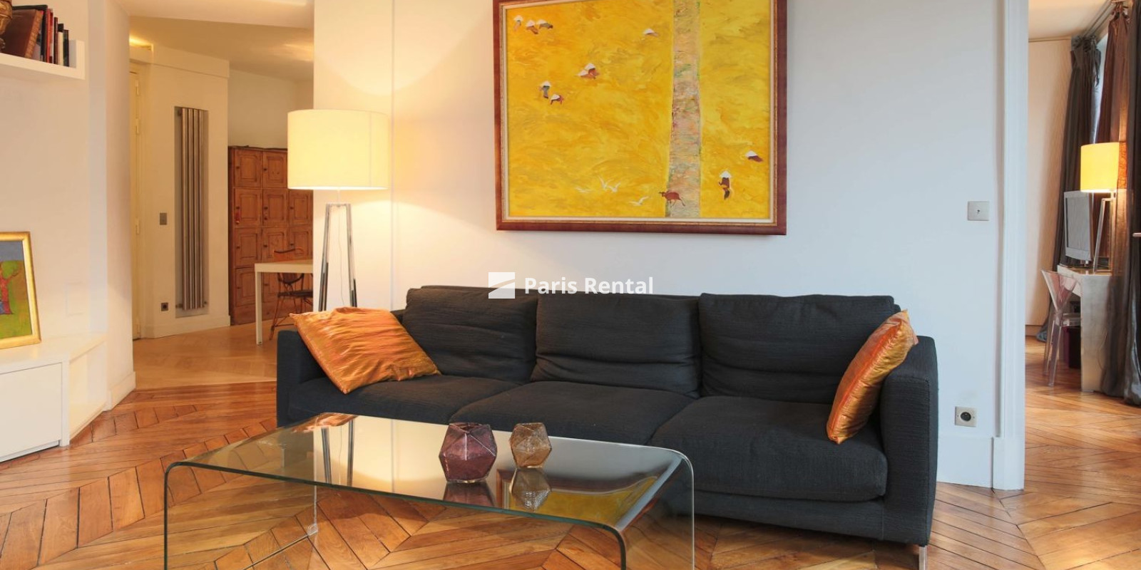 Living room - 
    1st district
  Paris 75001
