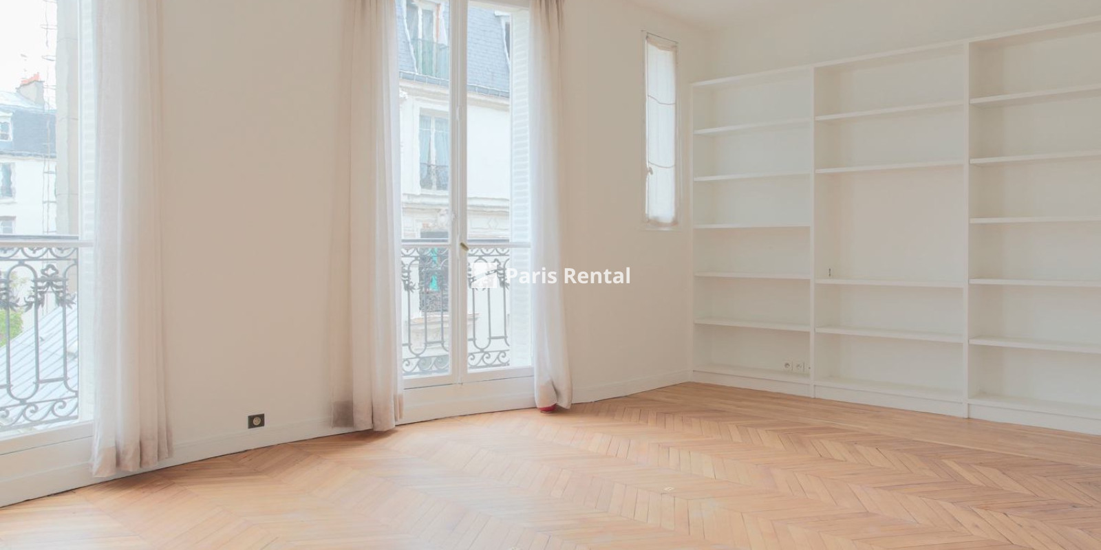 Living room - dining room - 
    16th district
  Passy - La Muette, Paris 75016
