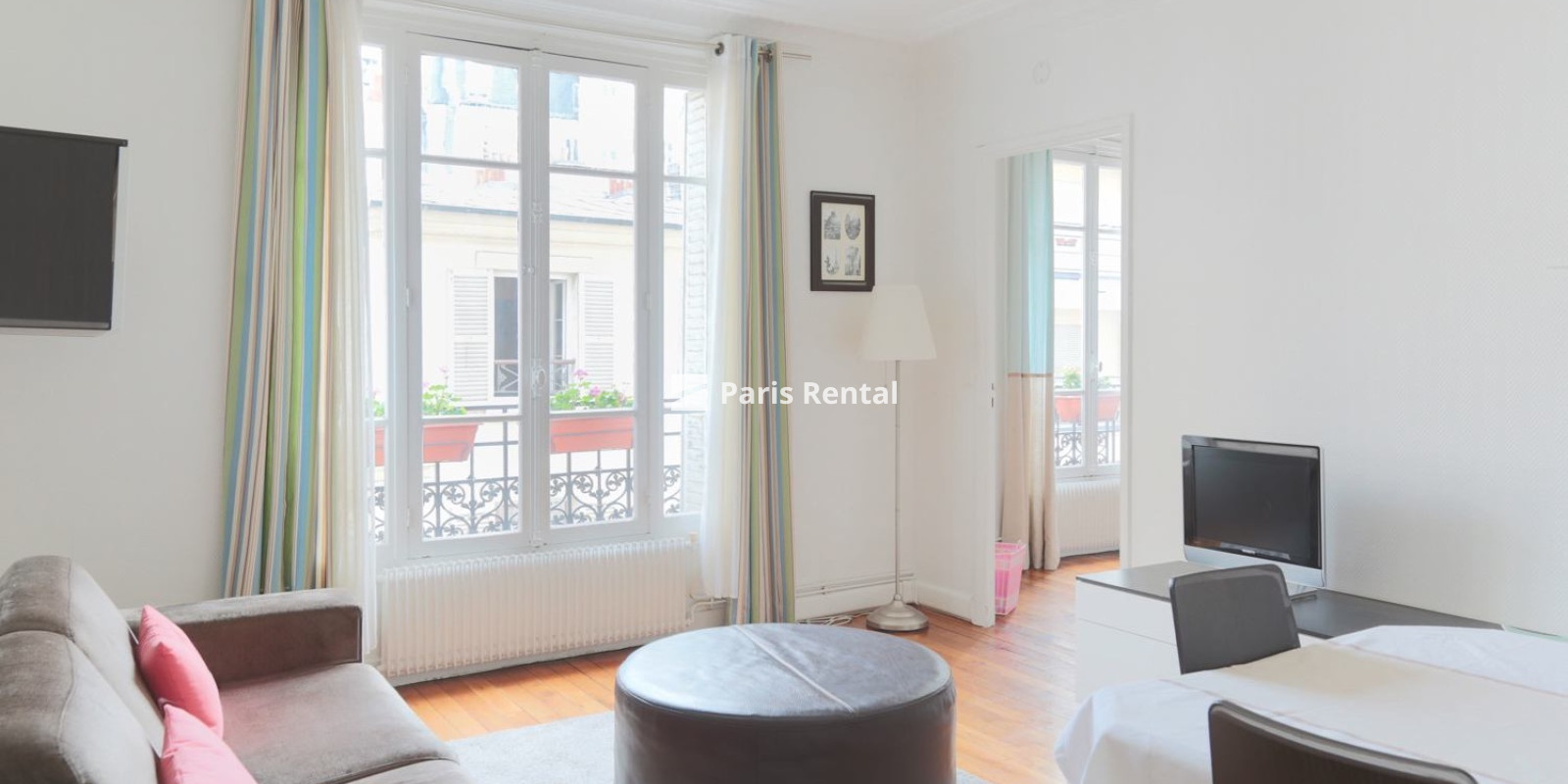 Living room - dining room - 
    15th district
  Grenelle, Paris 75015
